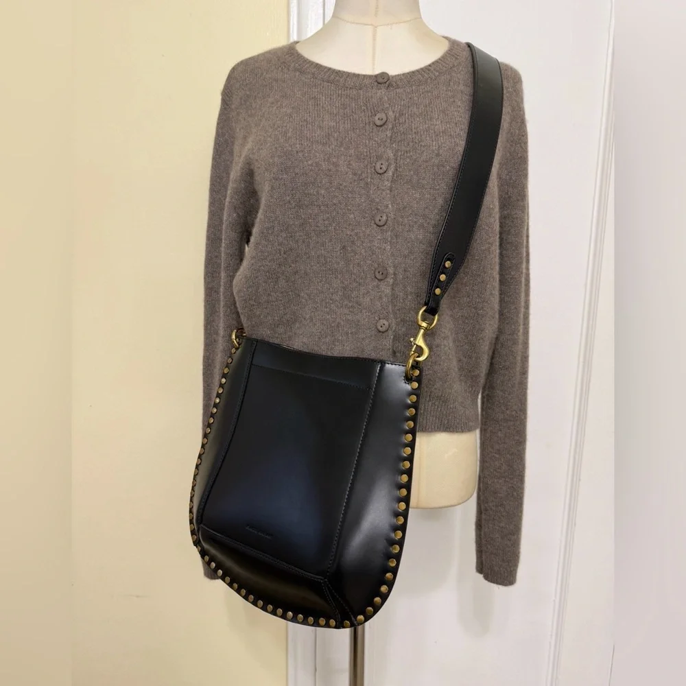 ISABEL MARANT
Oskan Leather Shoulder Bag in black - Picture 4 of 16